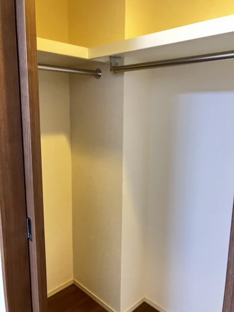 ザ・パークハウス諏訪山 洋室収納　2025年12月撮影