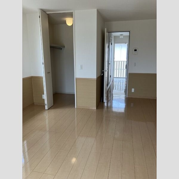 リヴィエール207号室 洋室(別角度)