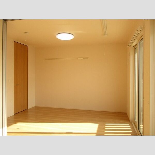 エオス　パーラー影山206号室 洋室(リビング隣接)