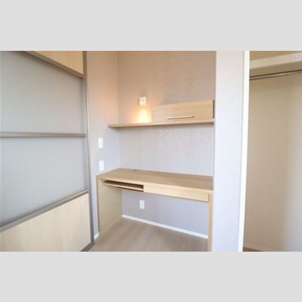 WEST ラビ103号室 PCカウンター