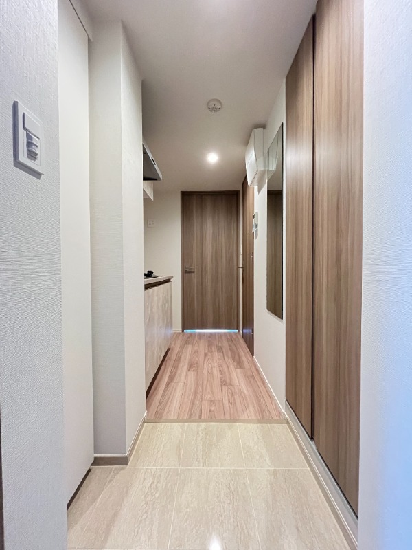 ラクラス南行徳4階 玄関