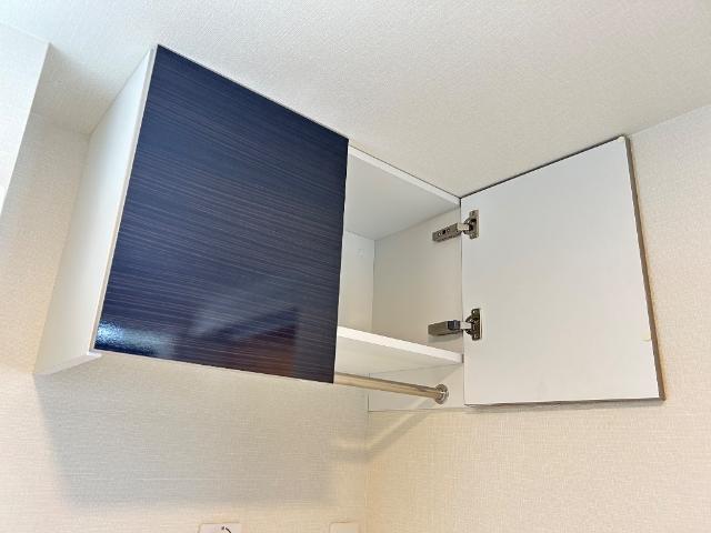 OceanCoastTsudanuma（オーシャンコーストツダヌマ）207号室 洗濯機上部収納