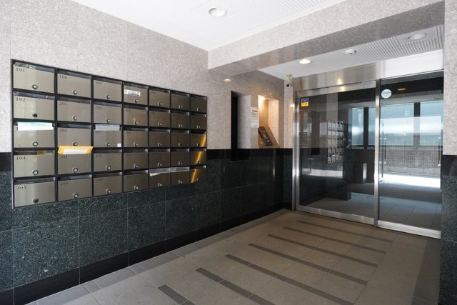 ルーブル東高円寺4階 エントランス