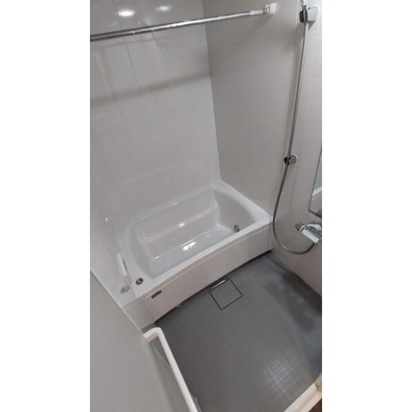 Wood Crest 天沼 Residence301号室 お風呂