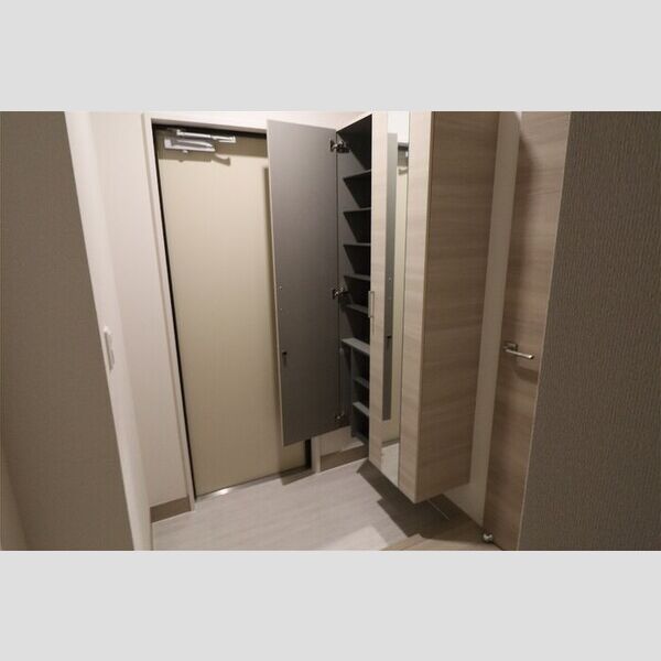 サリサ.j シューズボックス