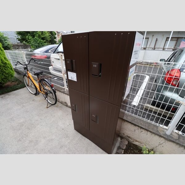 ・　スコルピオン 宅配BOX