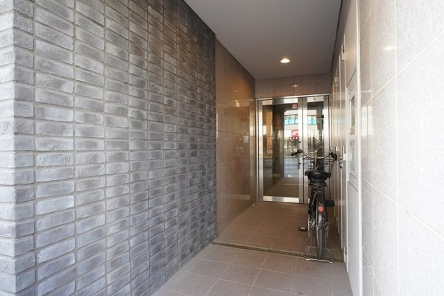 フォレストヒルズ小日向8階 エントランス