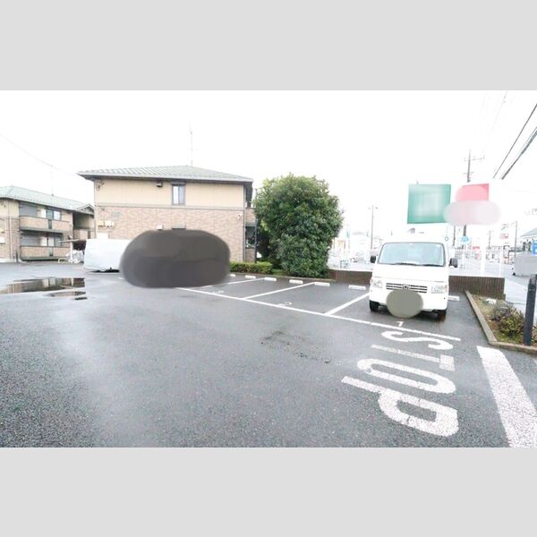 ウィルモア 壱番館・弐番館1201号室 駐車場
