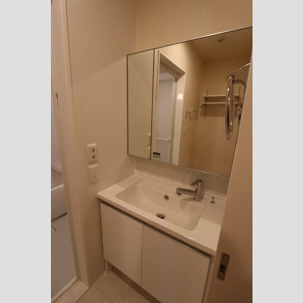 グランテージ海神N 洗面所