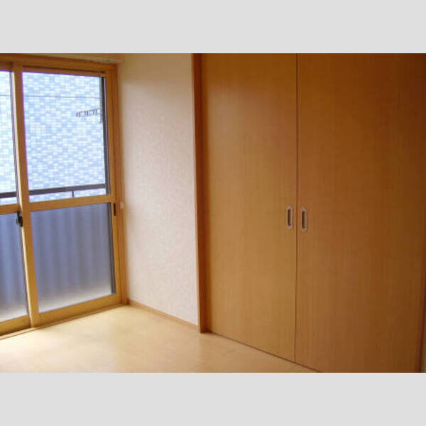 サウスアベニュー 洋室・バルコニー