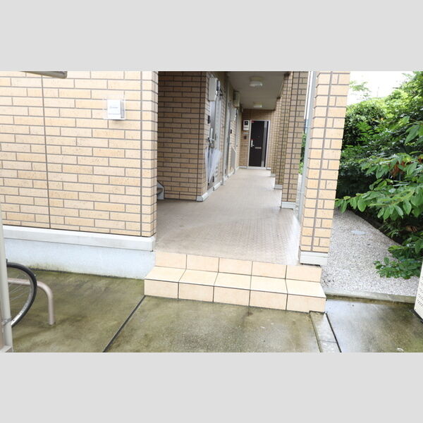 プランドール(入間市)203号室 エントランス