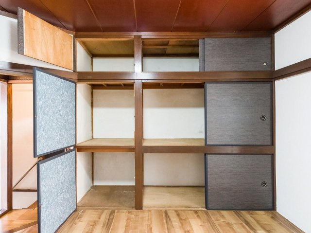 リノベ2階建て戸建・瑞江ハウス　2駅利用可 全室に天井まで３段の大容量収納＋階段上収納もあり♪