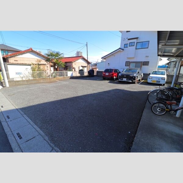 コートジョイ 駐車場