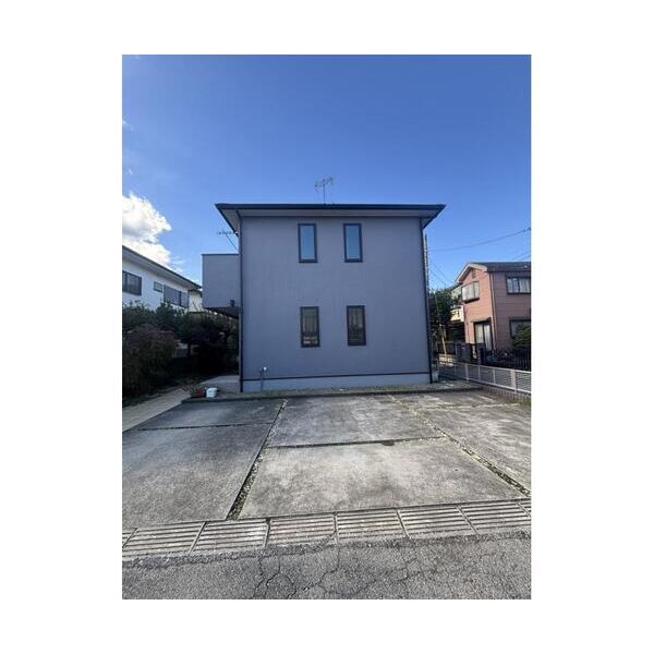 柏市高田戸建賃貸 駐車場