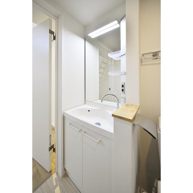 桜上水アパートメント1階 洗面所