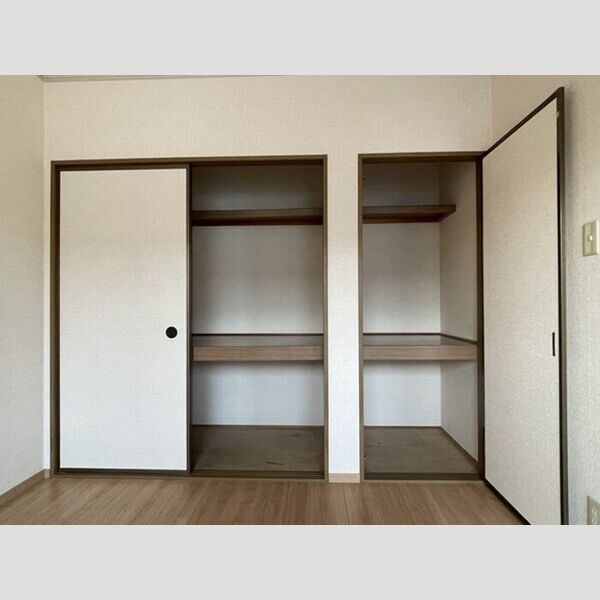 アリュール　B203号室 物入