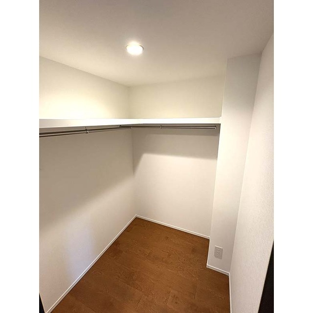 Skuld江東牡丹301号室 収納