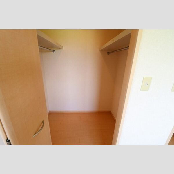 グランメール桜町　C ウォークインクローゼット