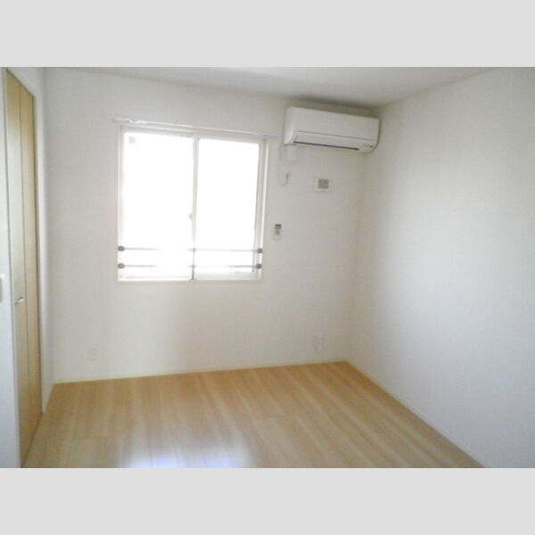 ハイムヴァルト102号室 洋室