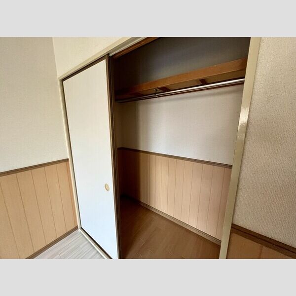 エクセル西船橋 押入れ