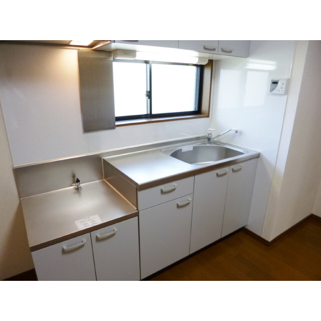 アムール HAPPINESS202号室 キッチン