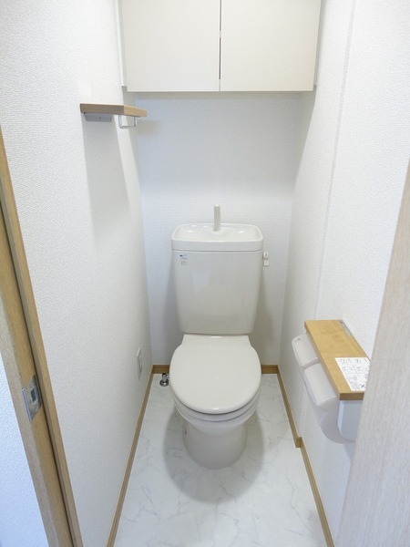 ルーブル芦花公園310号室 トイレ