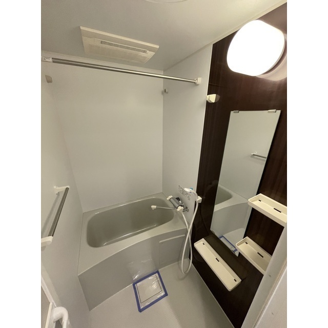 ＴＨＥ　ＰＲＥＭＩＵＭ　ＳＵＩＴＥ中野鷺宮5階 お風呂