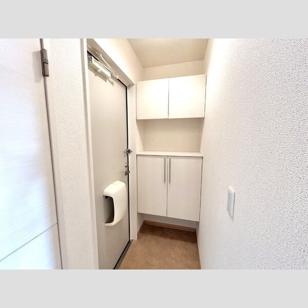 ロイヤルヒルズJ 玄関