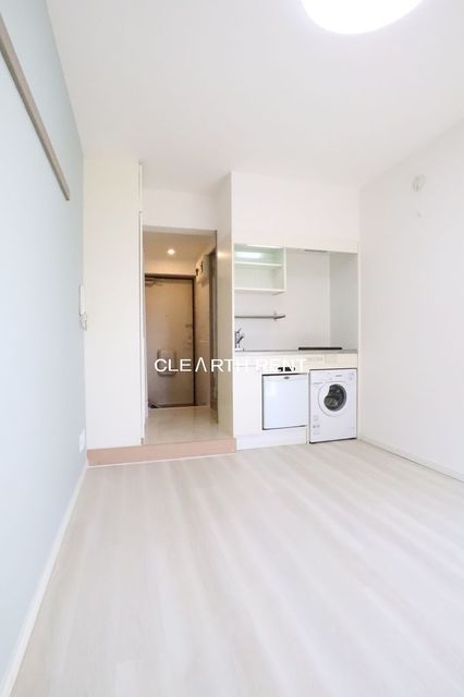 センチュリー西久保3階 柱のない間取りで家具の配置も自由自在