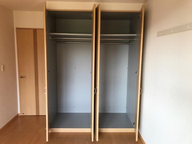 オーパ・ヴィラージュ 収納