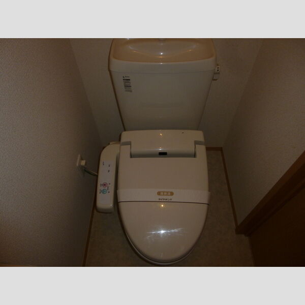 フォレストパル103号室 トイレ