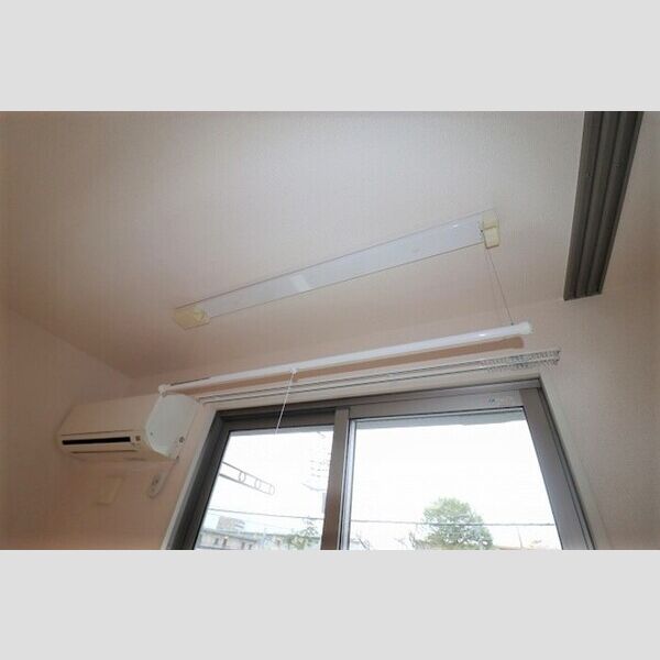 ハイデルベーレ　B棟202号室 室内物干し