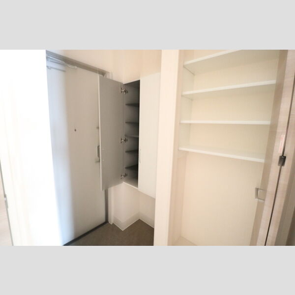 リオハイト 玄関