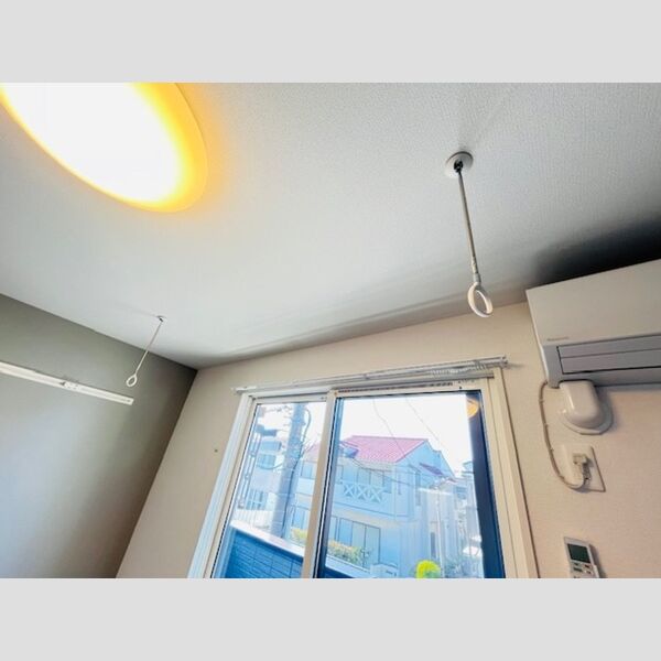 ブリーズコースト夕陽ヶ丘205号室 室内物干し