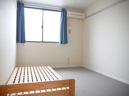 レオパレスピクシー105号室 寝室