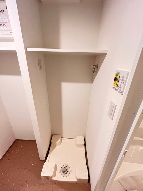 Ｎ－ｆｌａｔｓ東向島2階 洗濯機置場