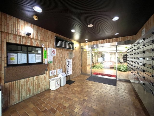 ライオンズマンション白金第2 エントランス