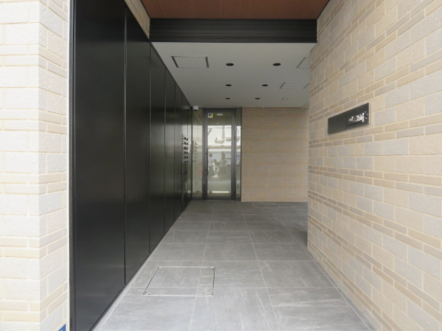 シヴァ湘南301号室 エントランス