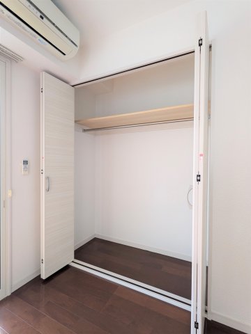 ブランノワール301号室 収納