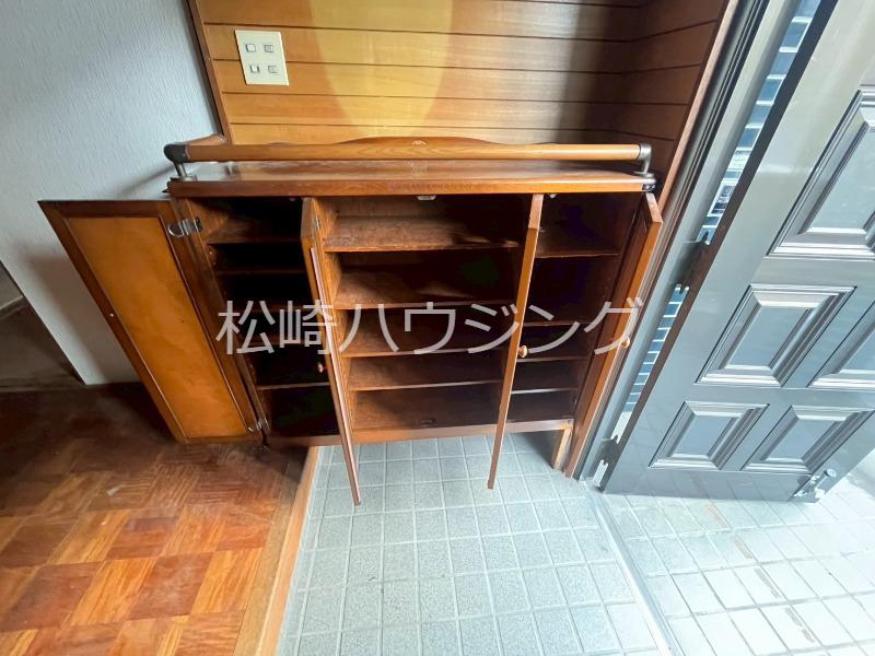 豊玉中1丁目貸家 玄関