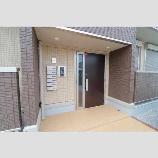 レジェーロ エントランス