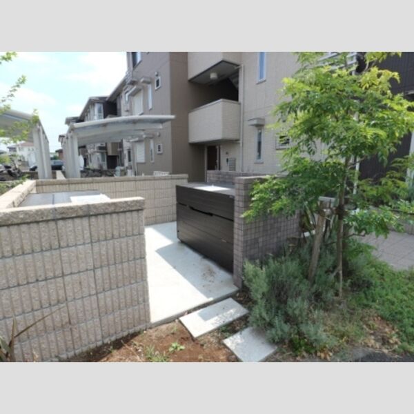 エスポワール　B棟 敷地内ごみ置場