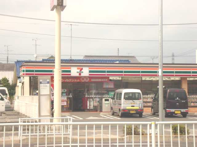 セレーナクオーレ セブンイレブン日野税務署前店まで482ｍ