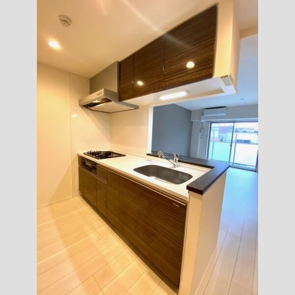 アリエッタ代々木上原205号室 205号室　3口ガスコンロ付きキッチン