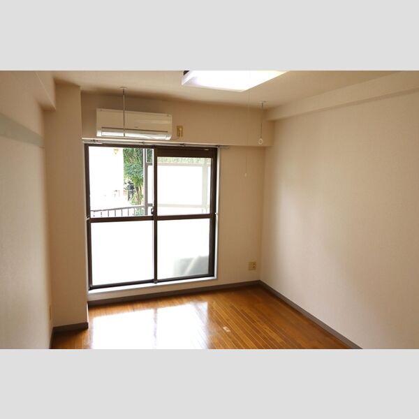 ジュネス西生田308号室 洋室