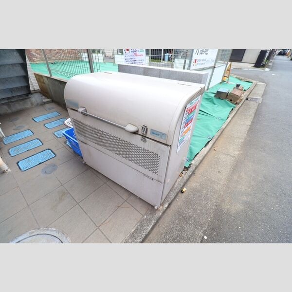 ソネット武蔵新城 ゴミ置き場