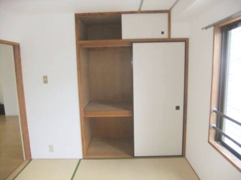 ティンバー小林 収納