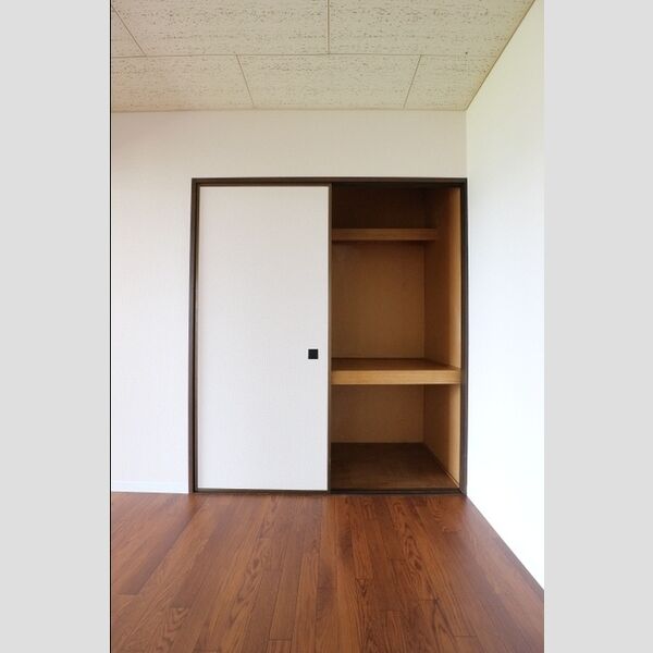 アネックスU　2 押入