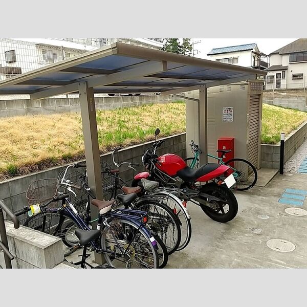 セジュール玉川202号室 駐輪場