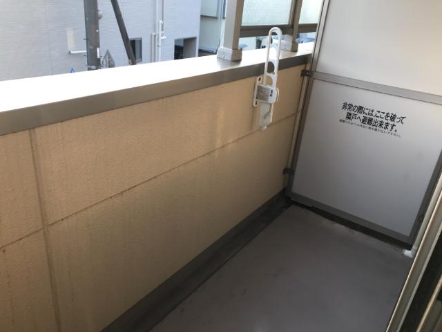 ポルト・ボヌール201号室 ベランダ